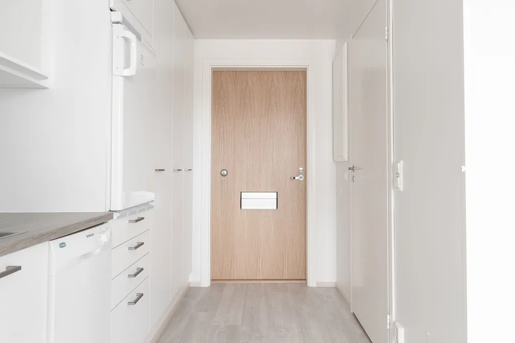 Ingresso - First Floor Flat with Garden in Masala, Kirkkonummi