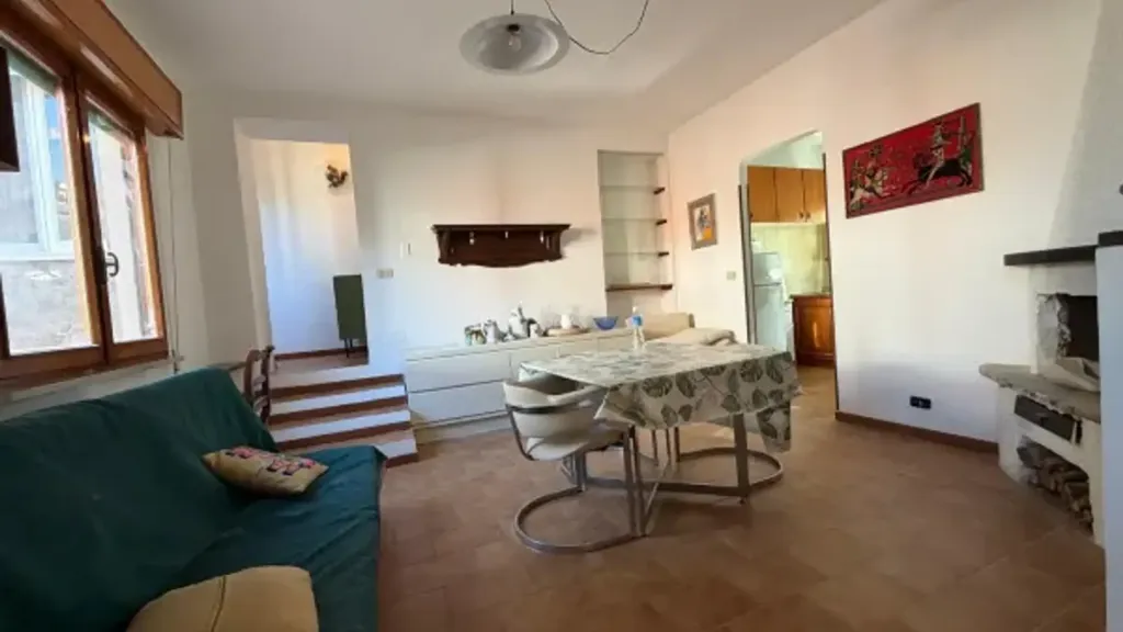 Söögituba - Trilocale with Terrazzo in Nettuno