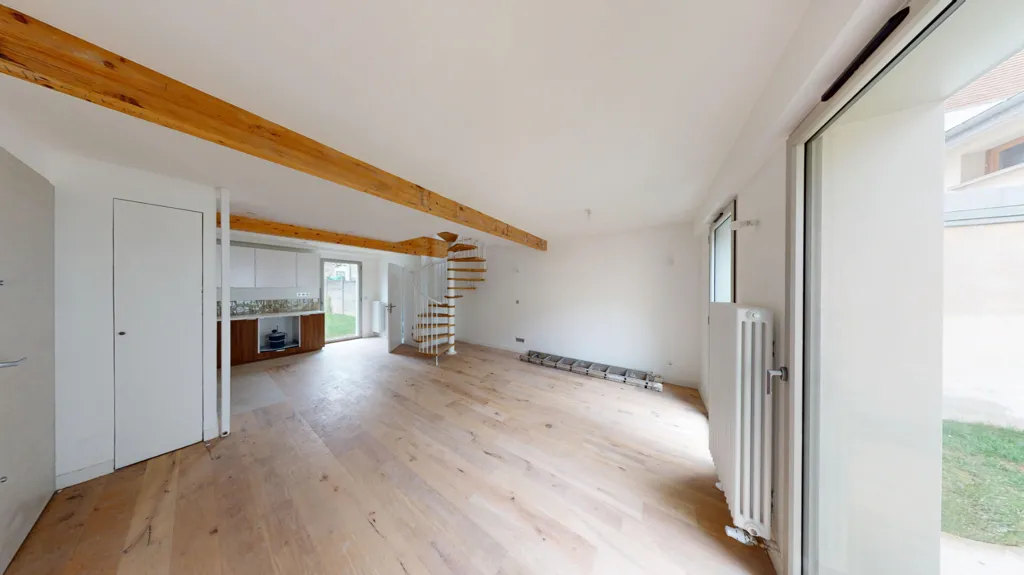 Séjour - Maison Neuve avec Balcon à Montreuil