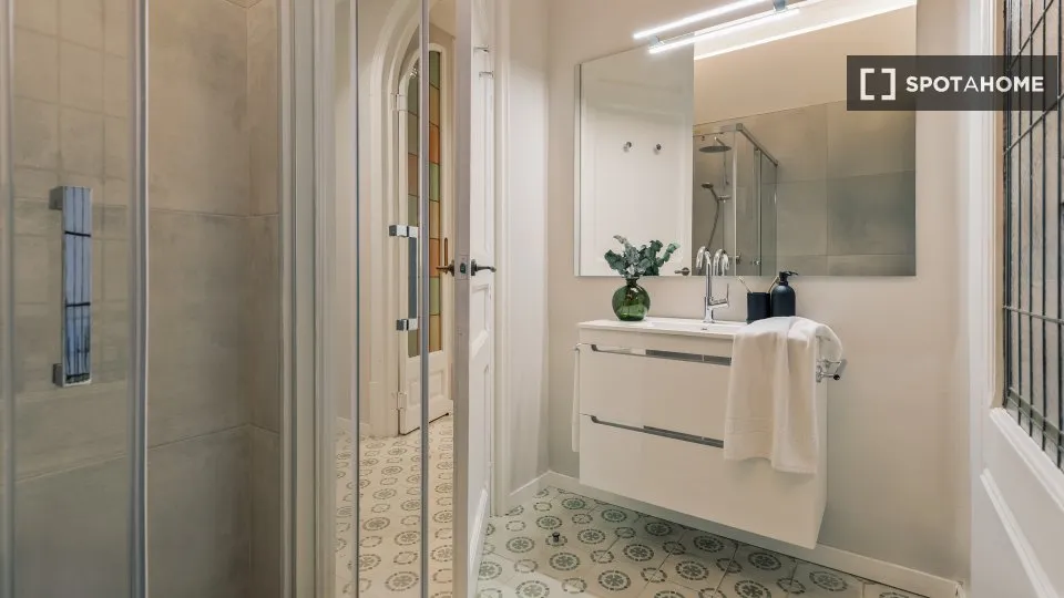 Bagni - Ample Apartment with Terrace in Vila de Gràcia