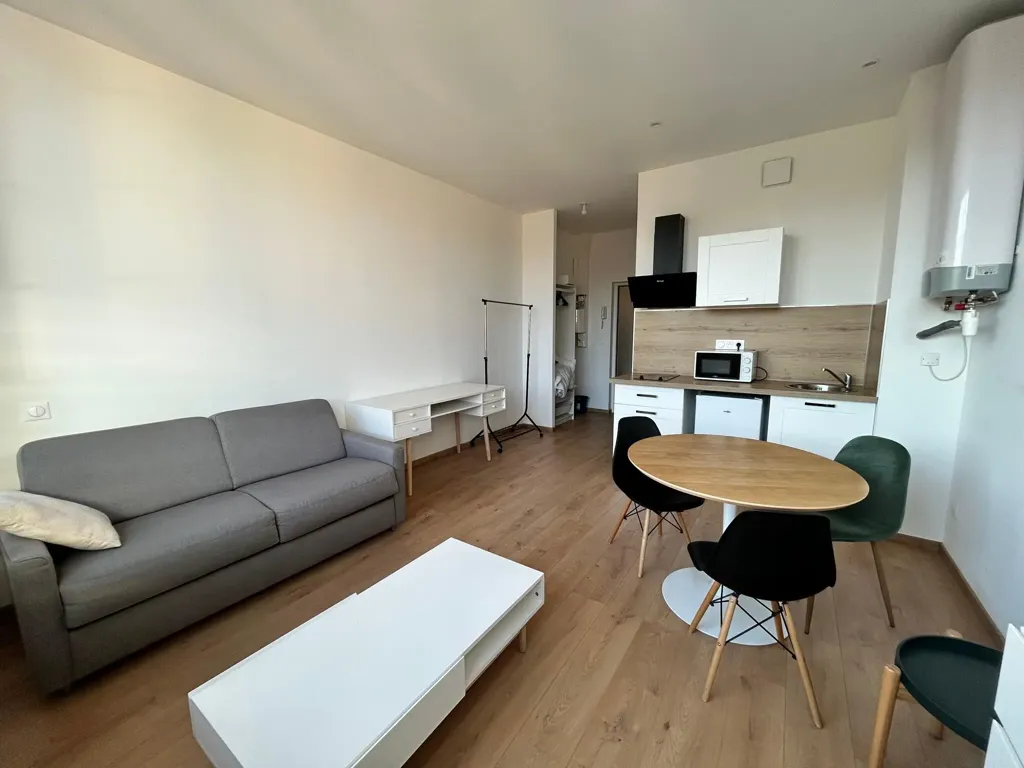 Elutuba - Modernised Studio Flat in Saint-Quentin