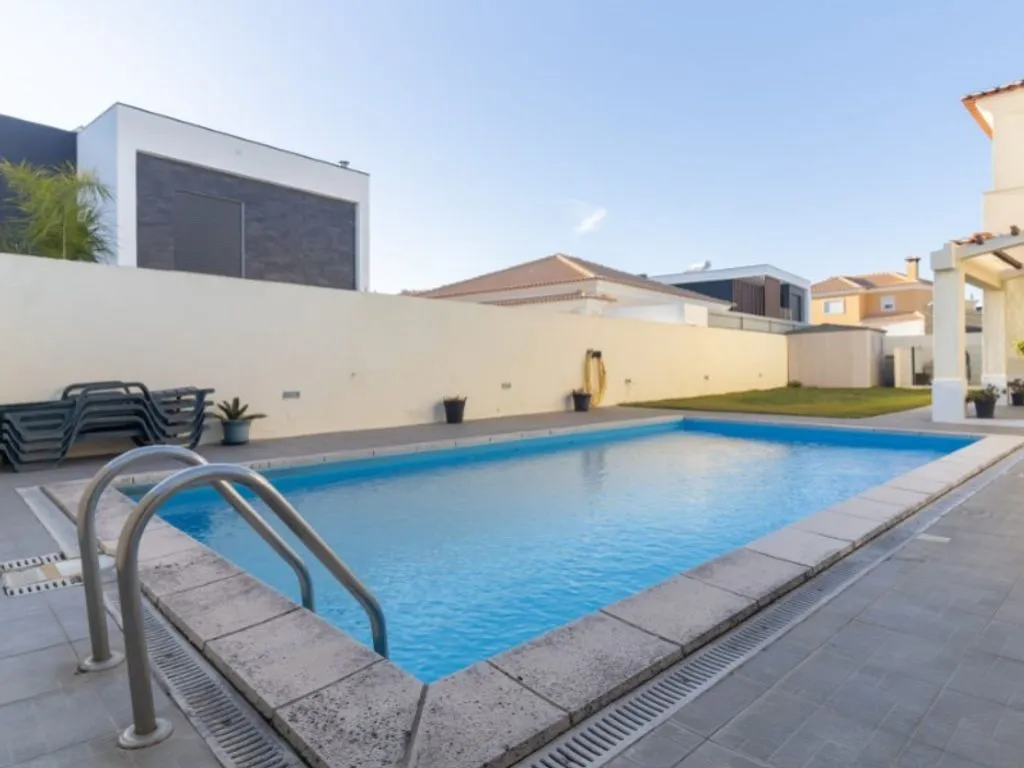 Bassein - Luxury House with Pool in Setúbal