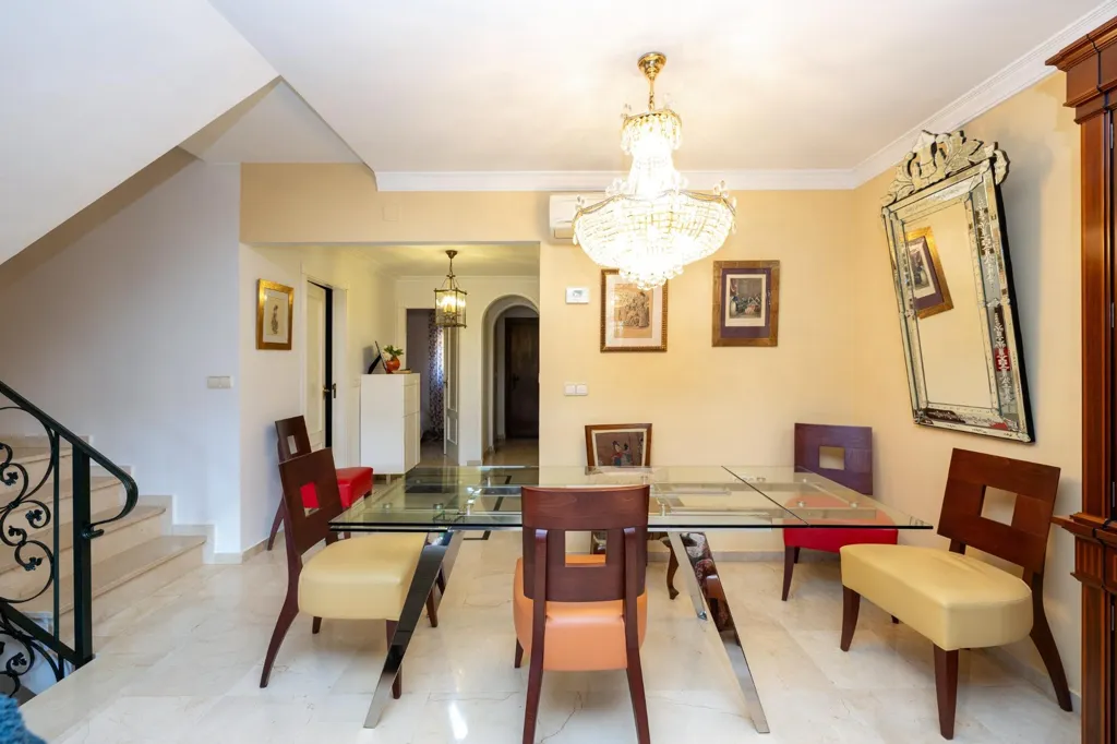 Salle à manger - Townhouse with Terrace in La Bermejana
