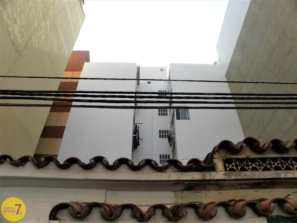 Välivaade - Terraced House with Two Terraces in Colonia Madrid