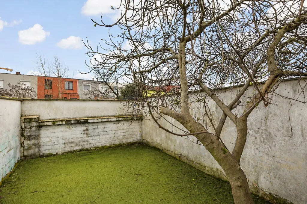 Aed - Spacious House with Garden to Refresh in Nice
