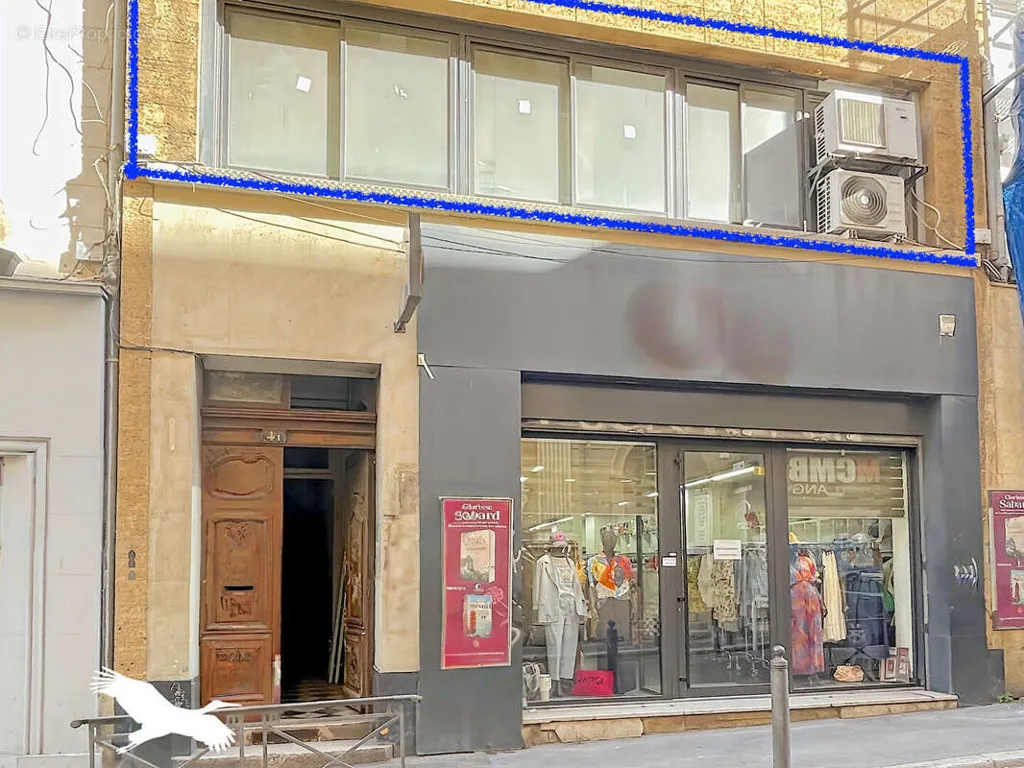 Extérieur - Bureau Libre à Marseille, Secteur St Charles