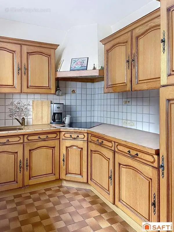 Cuisine - Maison avec Piscine Chauffée à Saint-Chéron