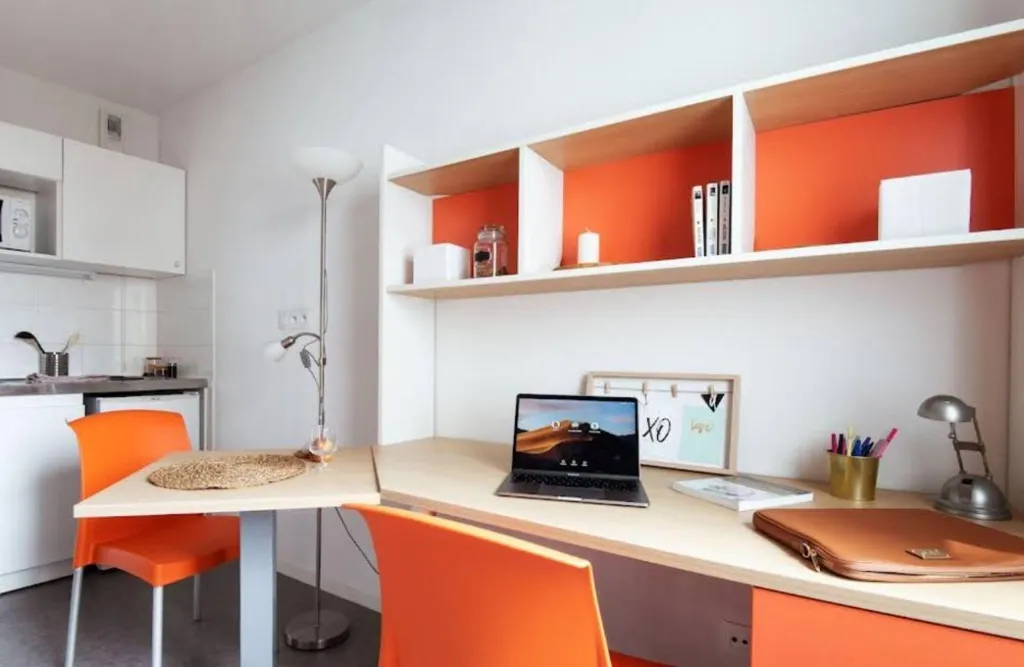 Bureau - Studio en Résidence Étudiante à Lyon 7