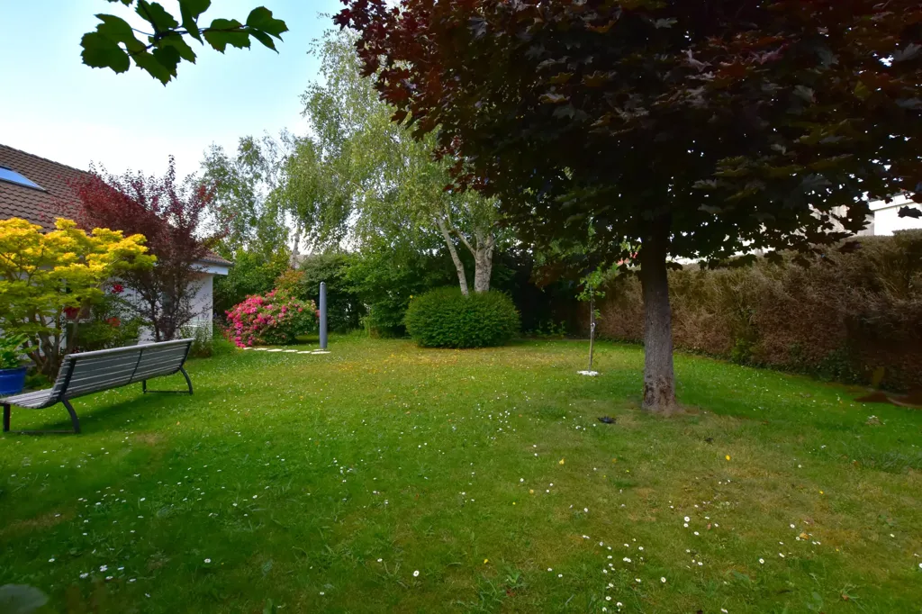 Aed - Individual House with Garden near Les Essarts-le-Roi