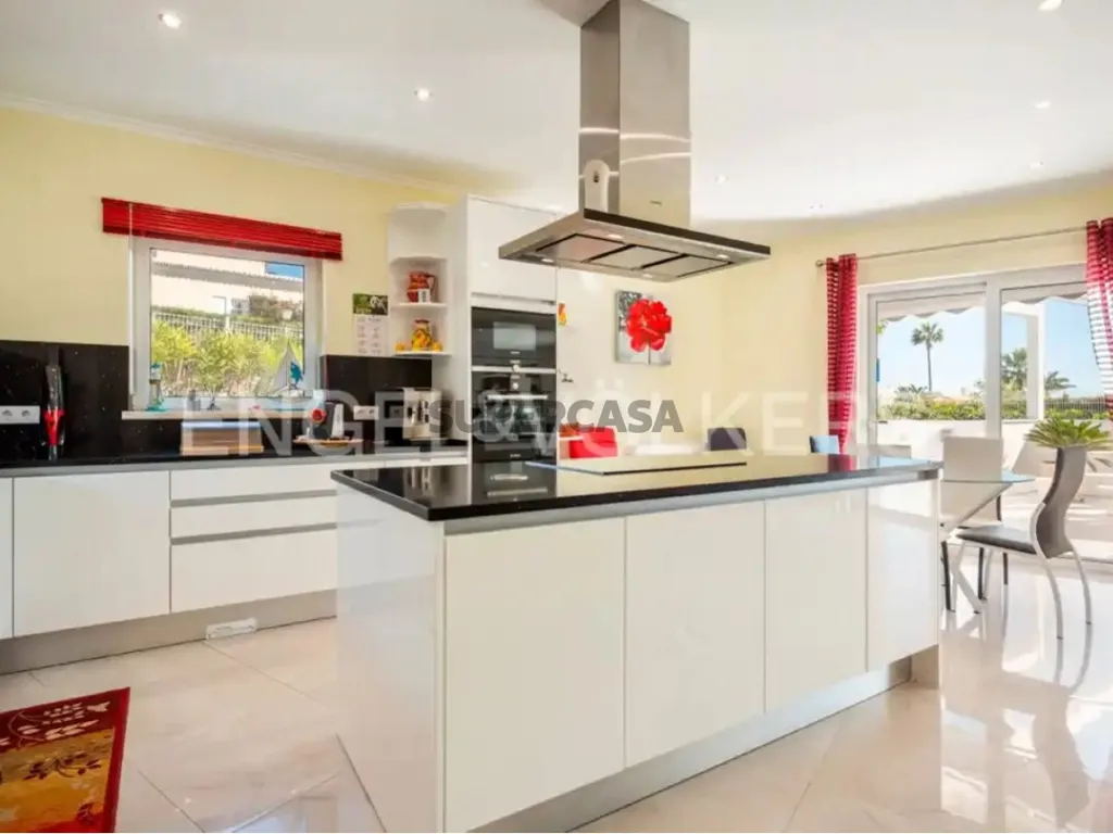 Köök - Modern Villa with Sea Views in Lagoa
