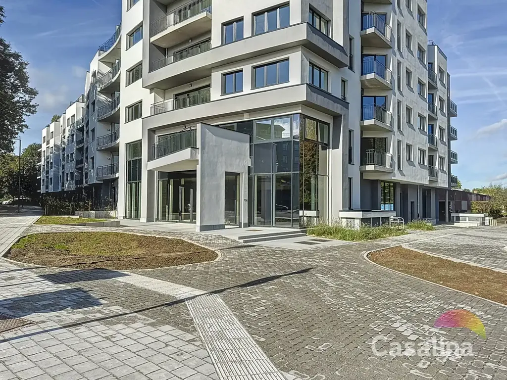 Esterno - Corner Retail Unit in Evere