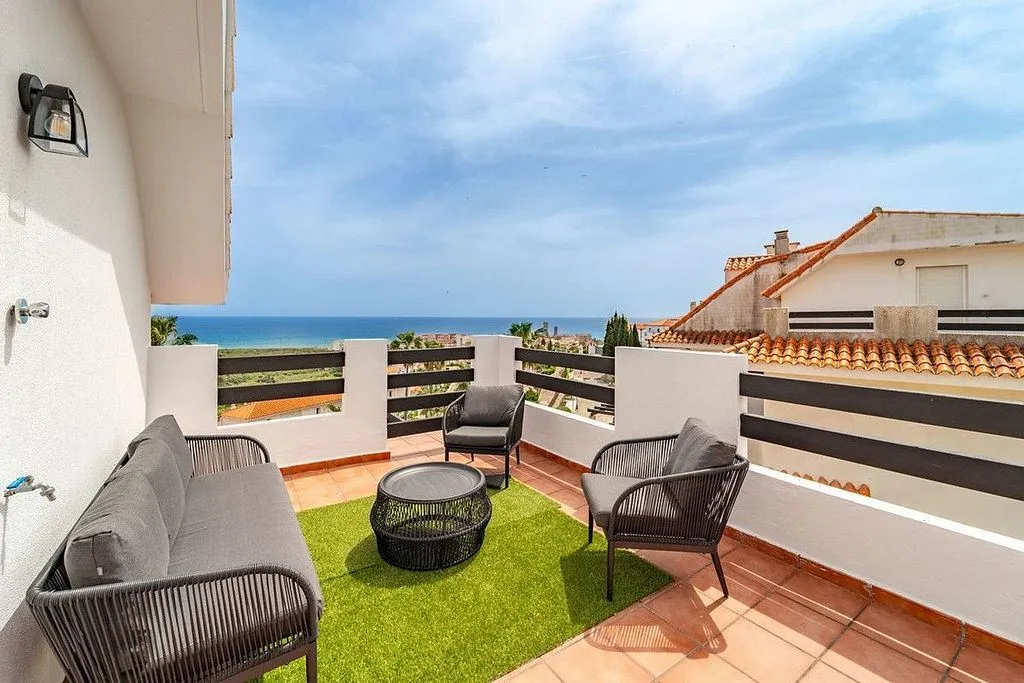 Terrass - Duplex with Pool and Terrace in Manilva