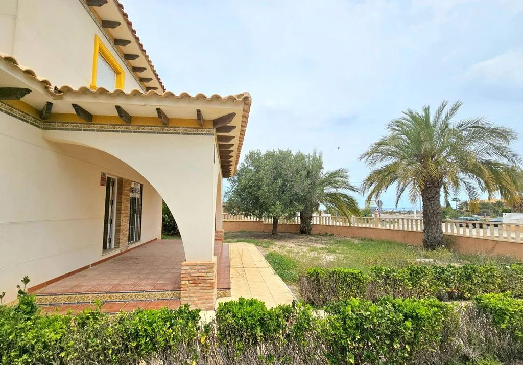 Välivaade - Luxury Villa with Sea View in La Marina