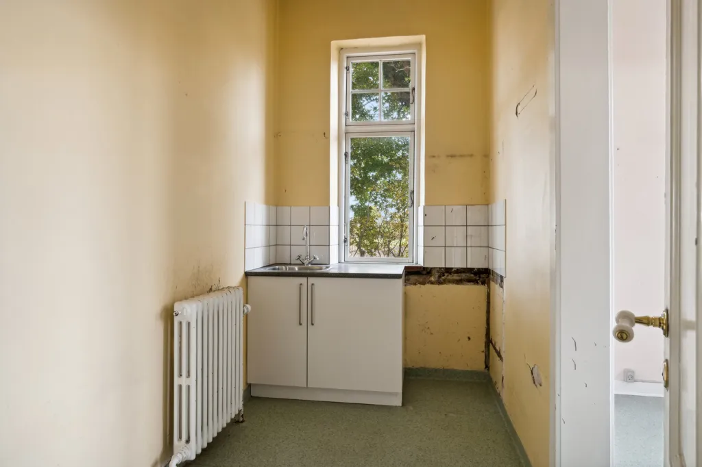 Toad - Renovated Rectory with Forest View in Hvedstrup