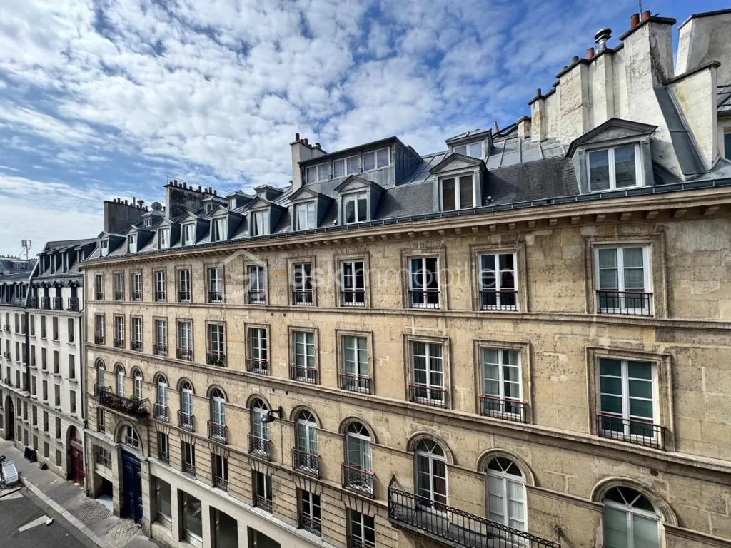 Extérieur - Appartement Luxe avec Triple Exposition à Paris
