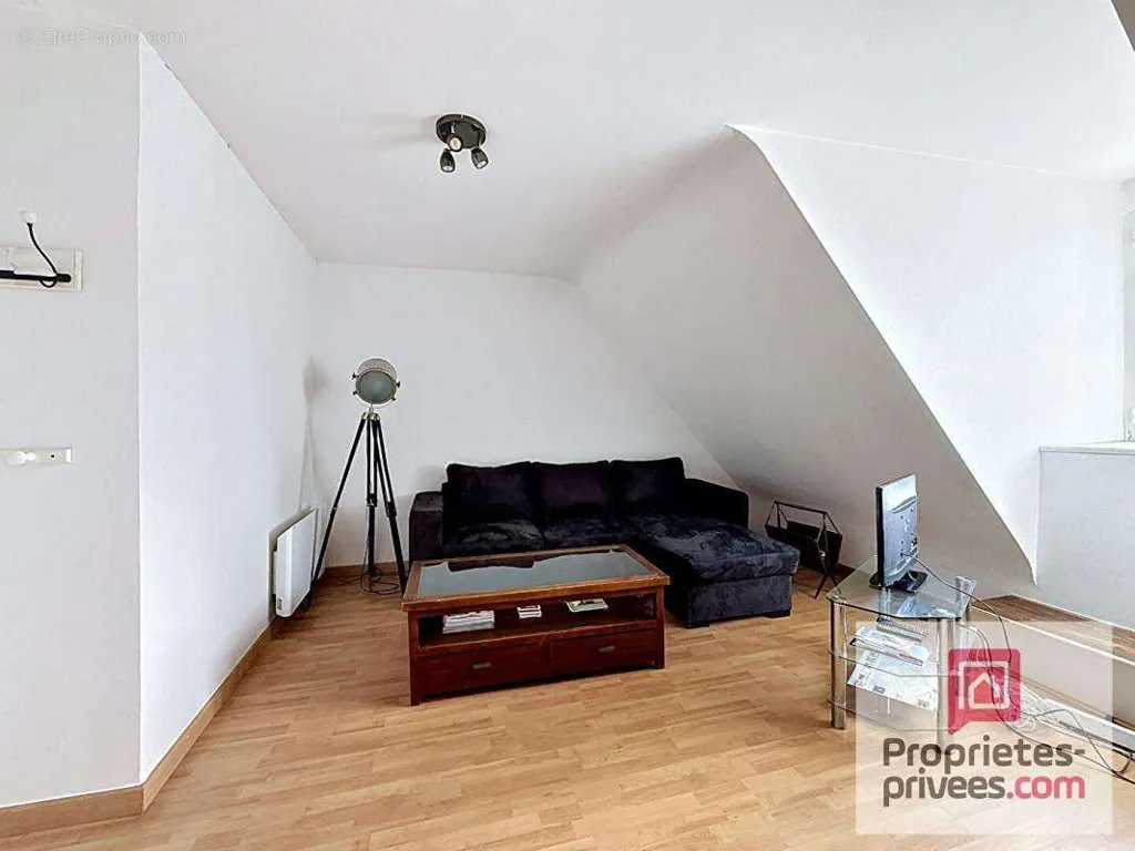 Séjour - Appartement 2 Pièces avec Vue Dégagée à Vannes