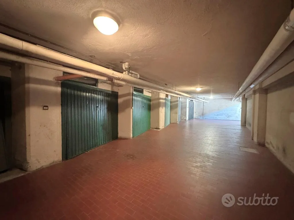 Garage - Apartment with Garden and Garage in Vazzieri