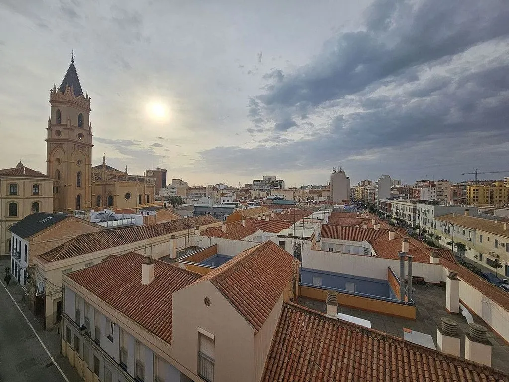 Välivaade - Complete Building with Pool in Málaga Centre