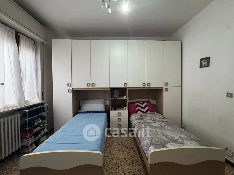 Chambres - Trilocale with Balcony in Vercelli