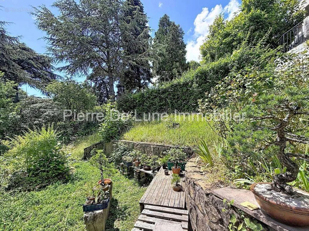 Giardino - Character House with Panoramic View in Caluire-et-Cuire