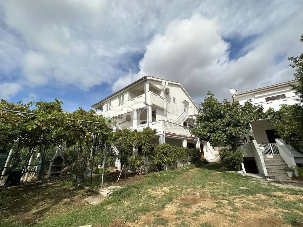 Jardin - Multi-Unit House with Sea View in Baška