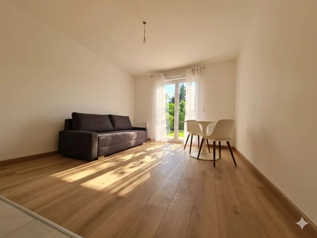 Living Room - 1-room apartment in Noisy-le-Grand
