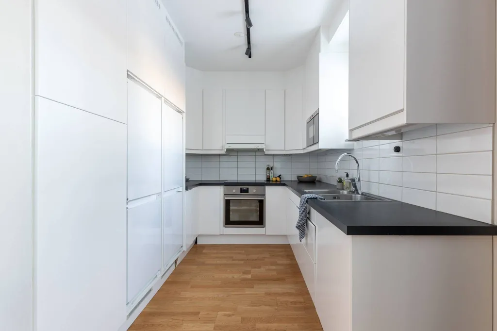 Cuisine - Apartment with Balcony in Ursvik