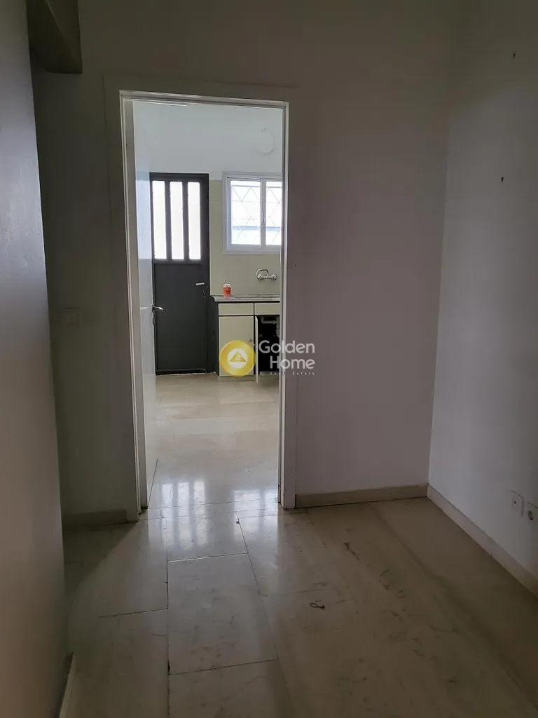 Entrée - Office with Balcony in Nea Smyrni