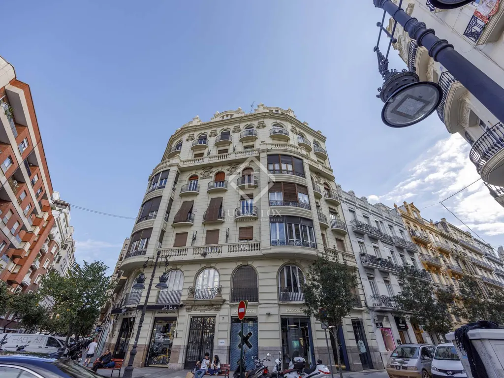 Exterior - Refurbished Apartment with Terrace in Valencia