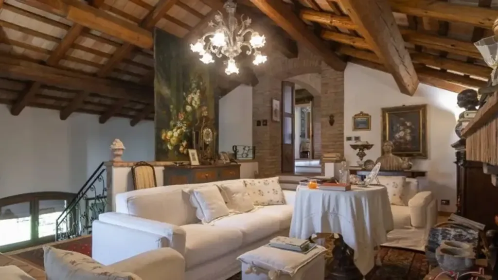 Elutuba - Villa with Garden in Copparo, Ferrara