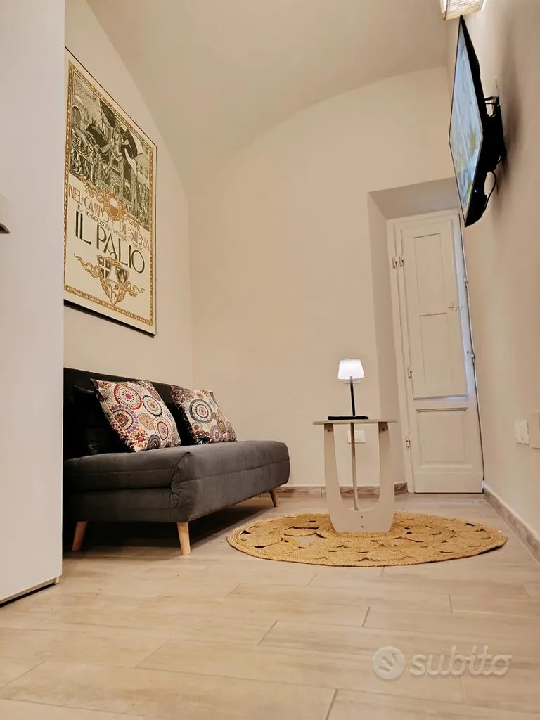 Séjour - Rearranged Apartment in Viale Cavour