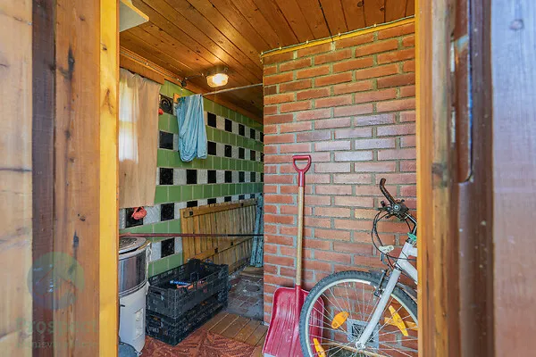 hallway_entrance