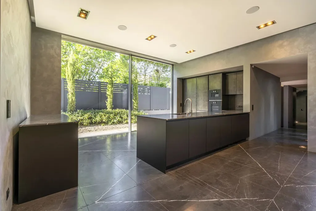 Cuisine - Villa Luxueuse avec Piscine à Bereldange