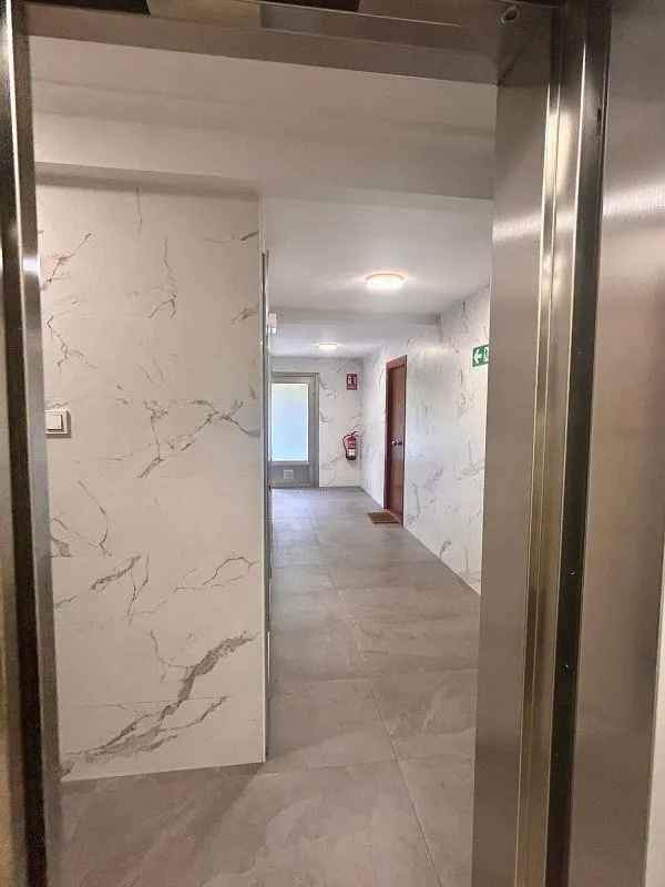 Esik - South-Facing Flat with Lift in Beraun - Pontika