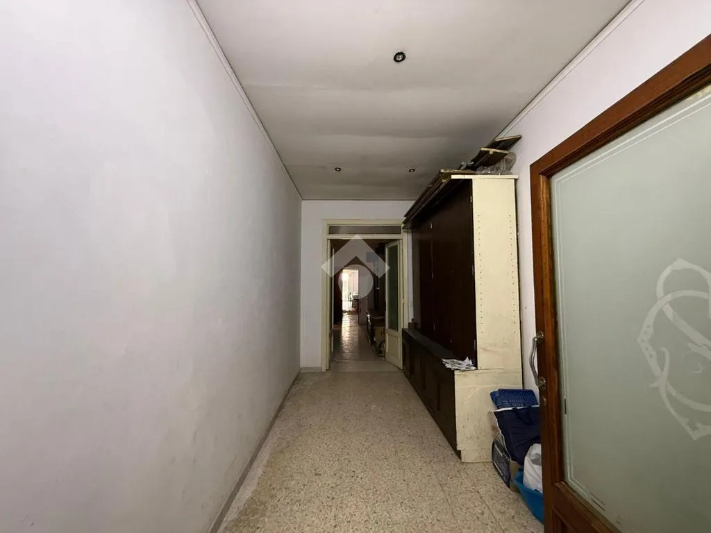 Entrée - Multistorey Apartment with Central Location in Naples