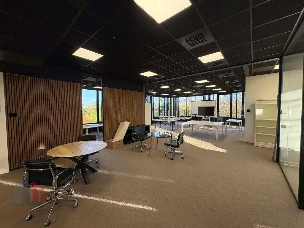 Office - Strategically Located Office Space near E40 in Drongen