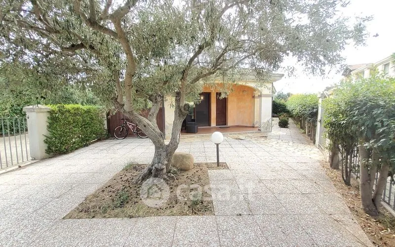 Extérieur - Four-Bedroom Villa with Private Garden in Capoterra
