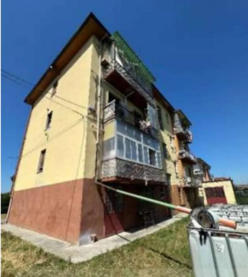 Exterior - Apartment with Balcony in Sanfrè