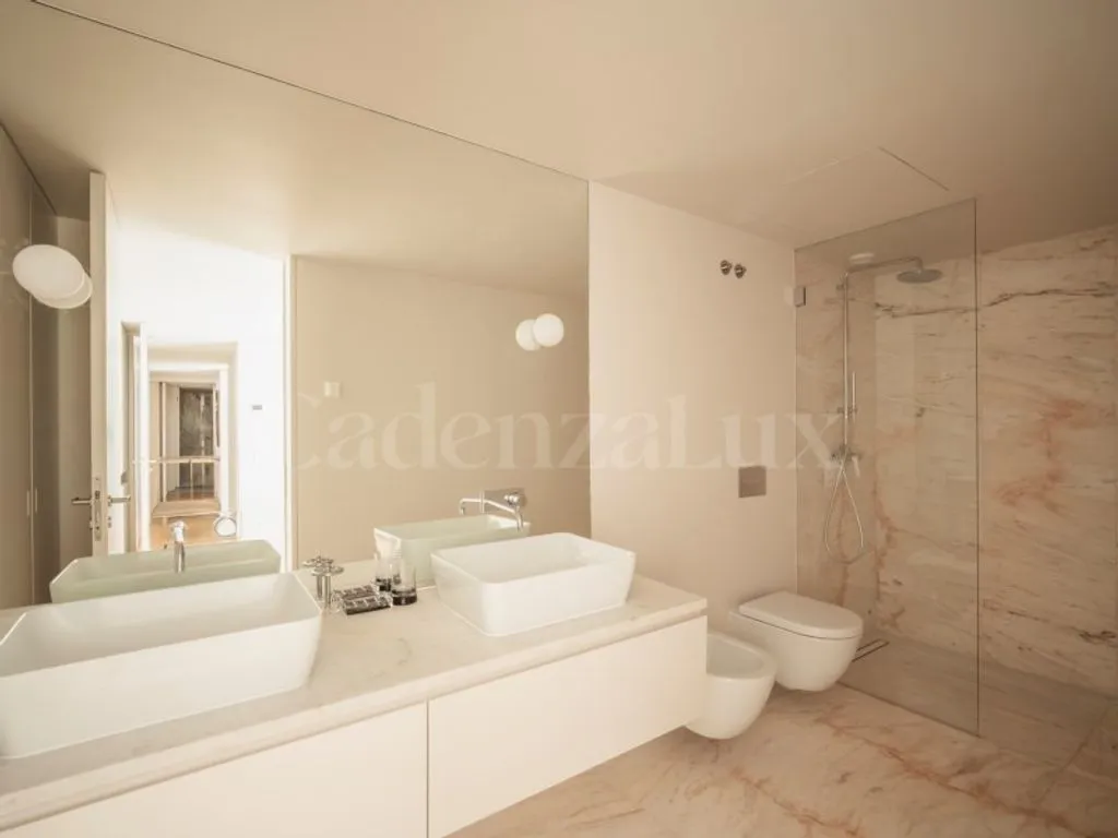 Bagni - Luxury Flat with Balconies in Lisbon
