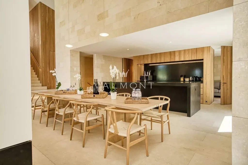 Salle à manger - Villa Luxueuse avec Vue Mer à Saint-Tropez