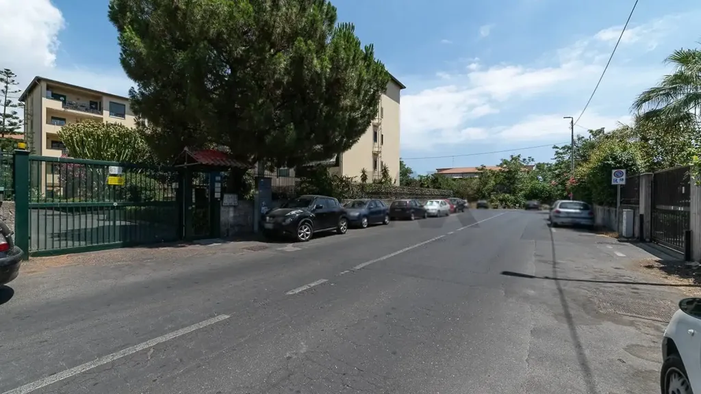 Exterior - Spacious Apartment with Large Terrace in Catania