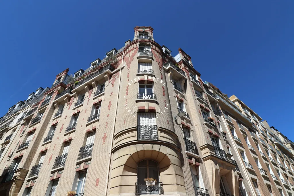 Extérieur - Appartement de Luxe avec Cheminée Prussienne à Paris