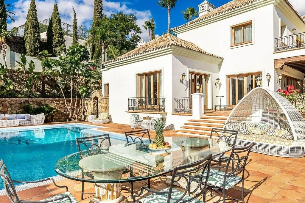 Piscine - Luxury Villa with Pool in Estepona