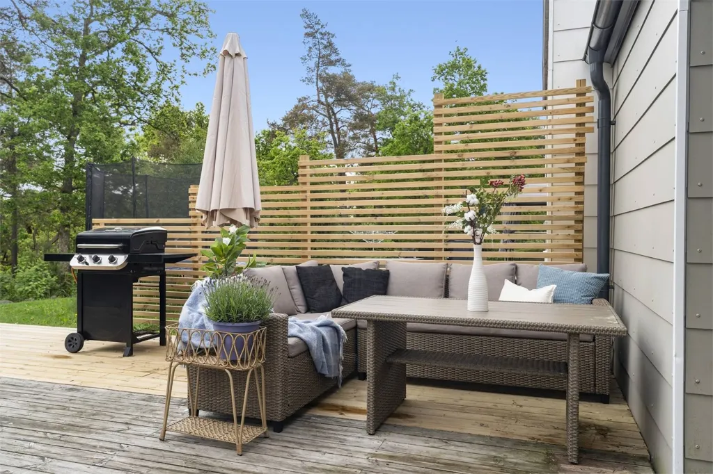 Terrasse - Co-op Apartment with Balcony in Alafors
