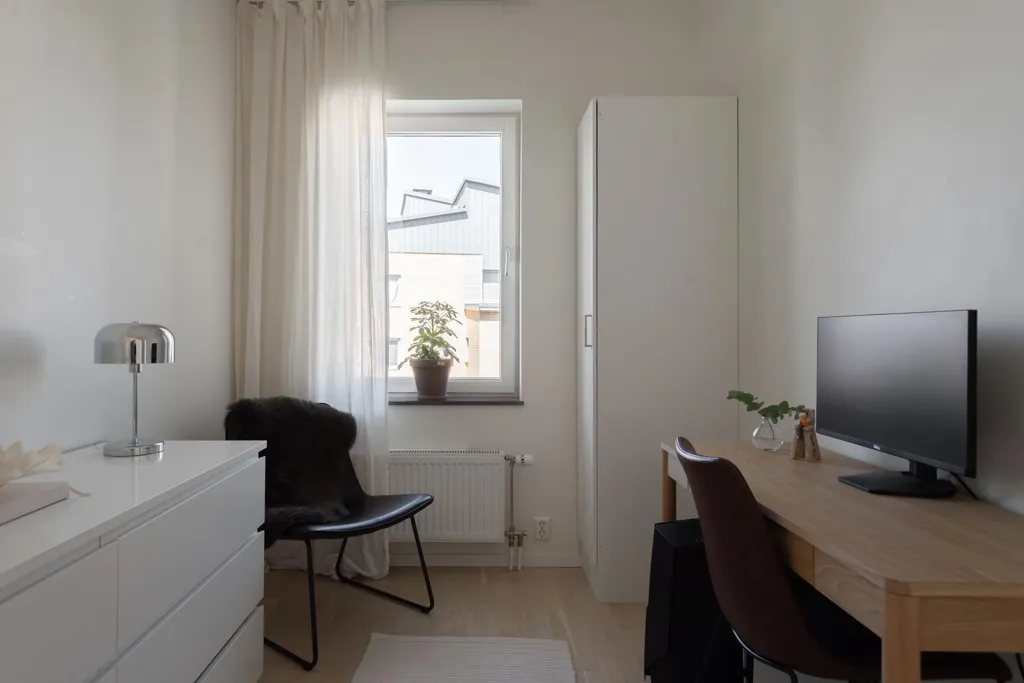 Bureau - Modern Flat with Large Balcony in Södra Ladugårdsängen