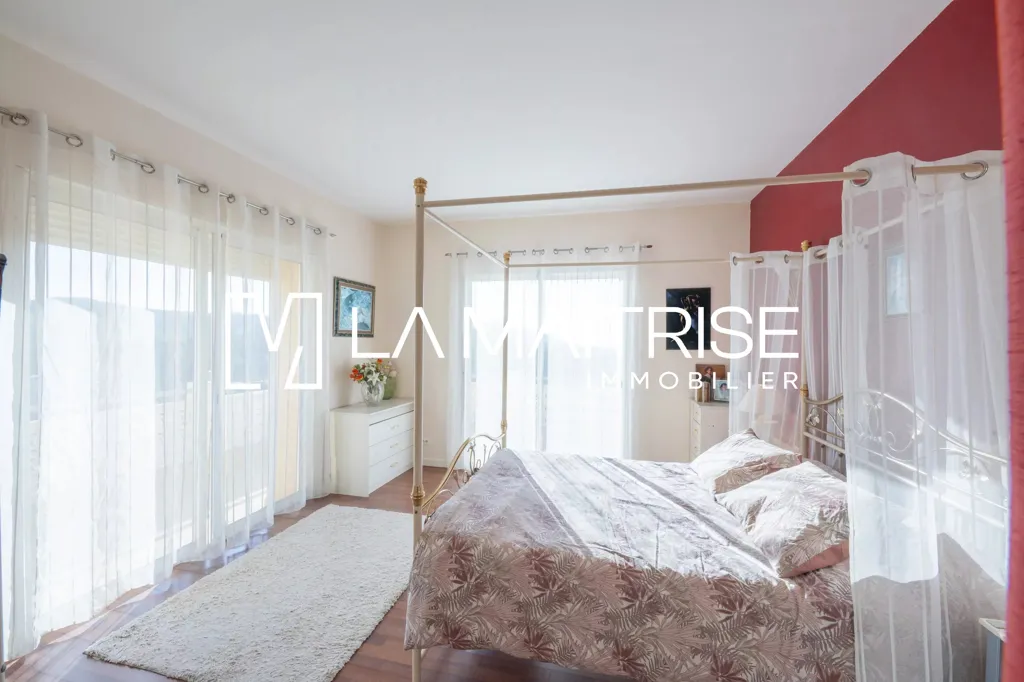 Bedrooms - Villa with Sea View in Marseille-9th
