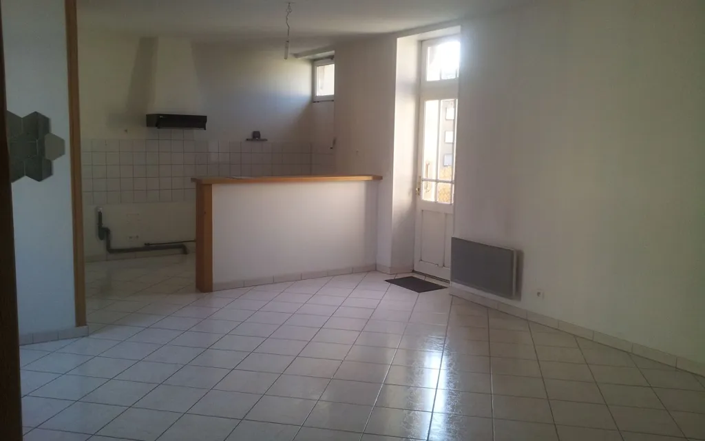 Pièces - Maison Duplex avec Terrasse à Tonnay-Charente