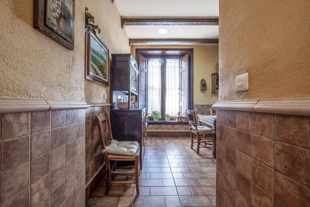 Dining Room - Historic Palatial House with Pool in Ogíjares