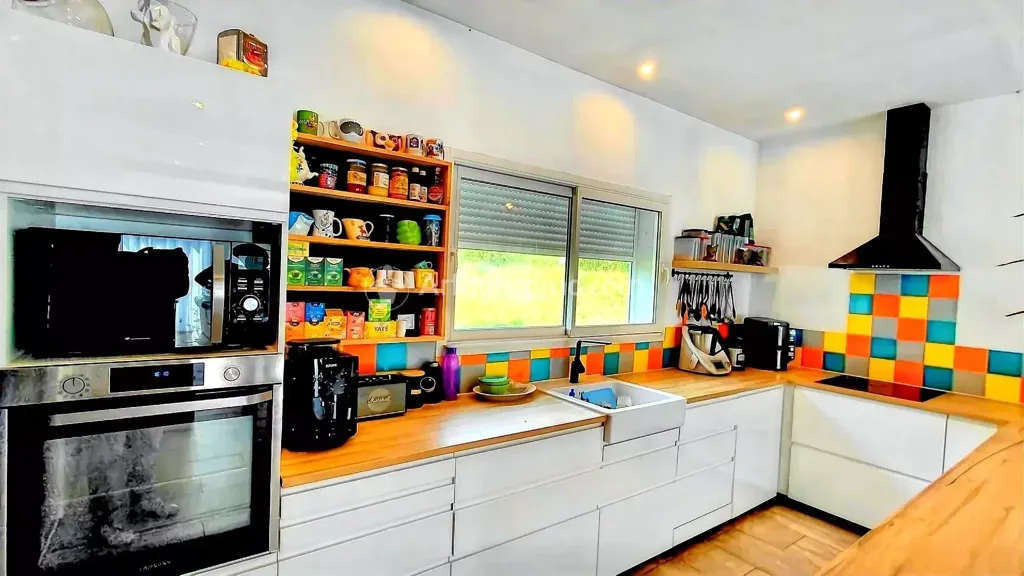 Cuisine - Villa Moderne au Calme avec Jardin à Burlats