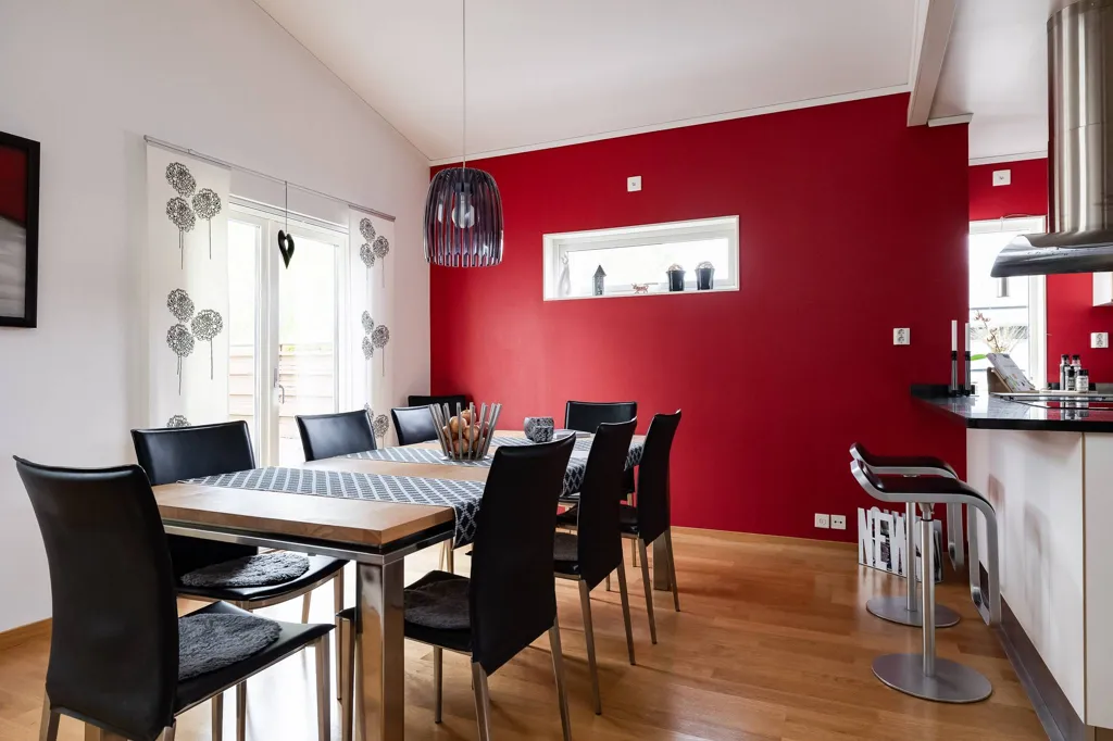 Salle à manger - High-Quality Villa with Pool in Adolfsberg
